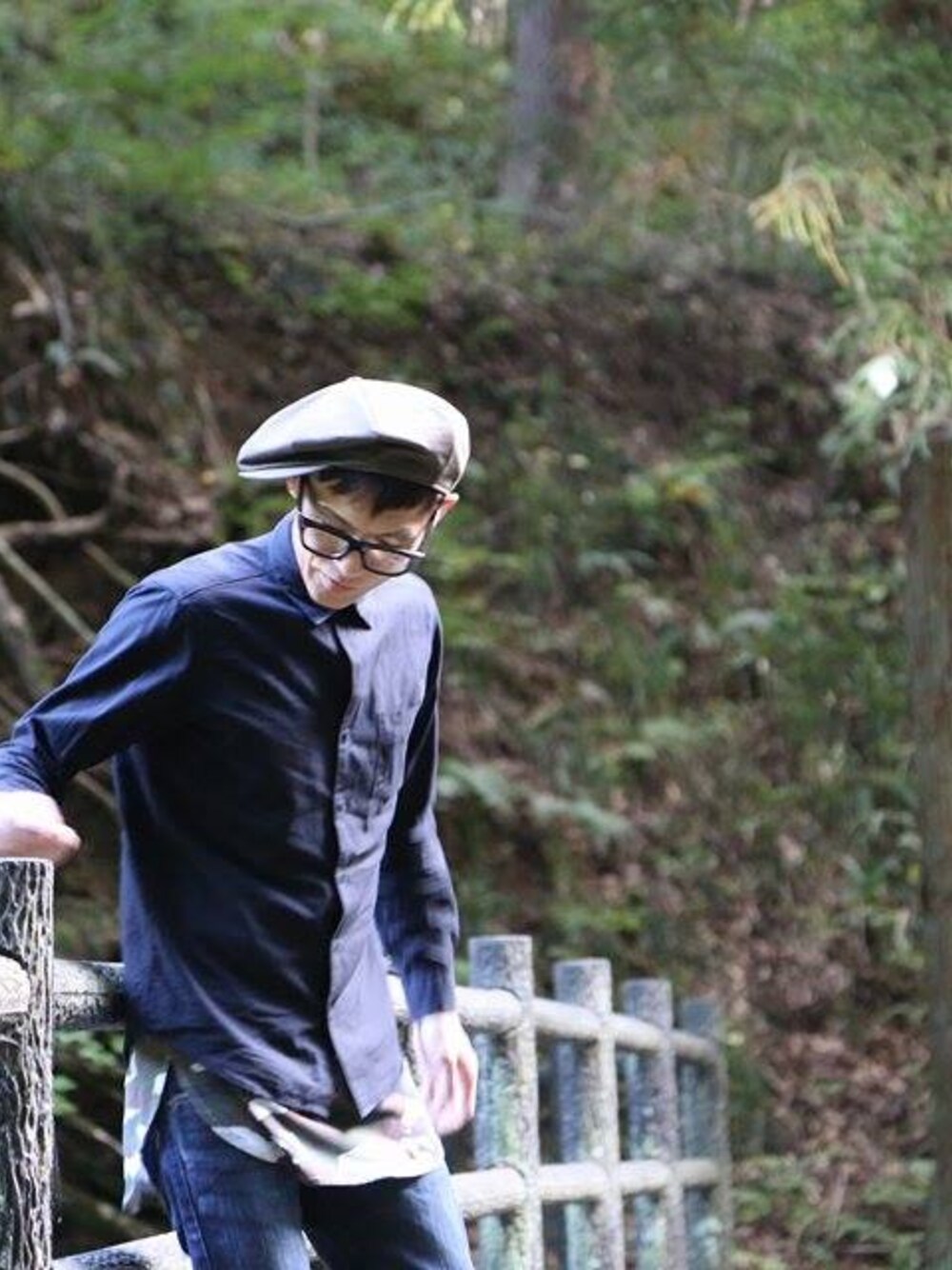 「カモフラ、HARE、キャスケット、レイヤードスタイル、緑、ROTAR、温泉、川、滝、新緑」｜「釜淵の滝　三道（その他、グリーン系）」を使った、TETUさん（メンズ・174cm）の秋コーディネートの1枚目の写真