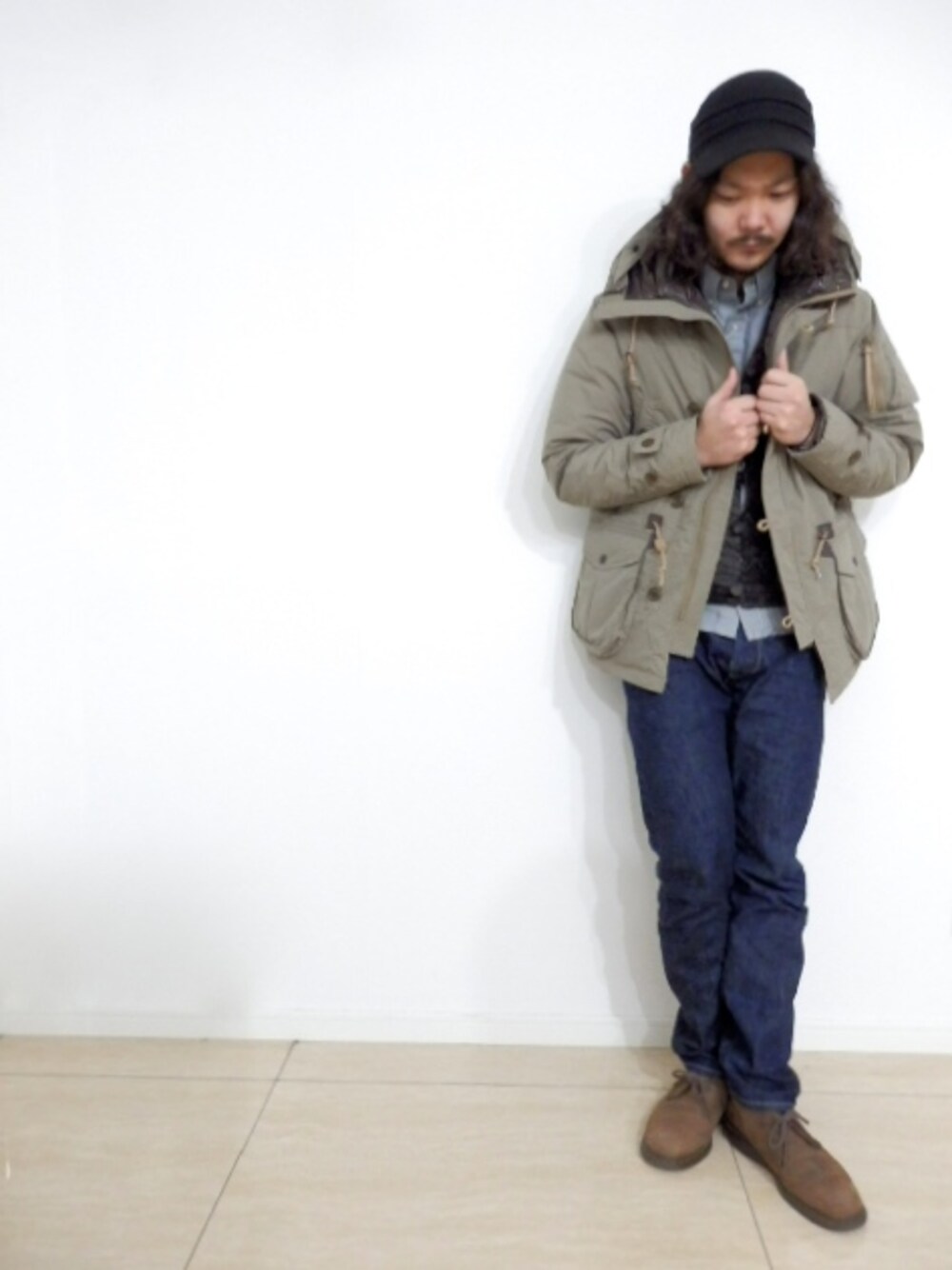「レイヤードスタイル、Gypsy&sons 、パターンオンパターン」｜「SUNNY  SPORTSの【SUNNY SPORTS】STRIPE B.D SHIRTS（シャツ/ブラウス、ホワイト系）」を使った、goさん（メンズ・173cm）の冬コーディネートの1枚目の写真