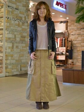 「AVIREX（アヴィレックス）のAVIREX(アヴィレックス）　レディース　長袖　セパレート　ドルマンスリーブ　Tシャツ（Tシャツ/カットソー）」を使った、Hitomiさん（レディース・161cm）の秋コーディネート