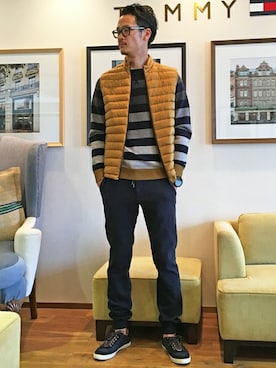 「TOMMY HILFIGER（トミーヒルフィガー）のアイテム（ニット/セーター）」を使った、YOUさん（メンズ・183cm）の秋コーディネート