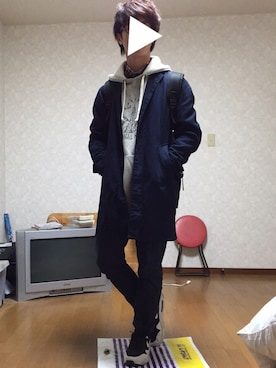 「airmax」｜「アイテム（トレンチコート）」を使った、かにかまさん（メンズ・170cm）の冬コーディネート