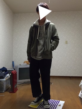 「ジャックパーセル」｜「アイテム（ナイロンジャケット）」を使った、かにかまさん（メンズ・170cm）の冬コーディネート