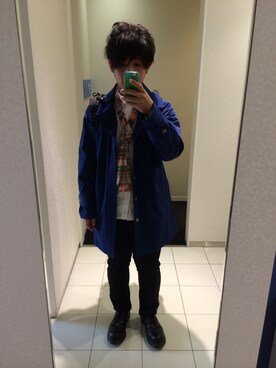 「Gregory」｜「アイテム（トレンチコート）」を使った、僕天然パーマさん（メンズ・173cm）の春コーディネート