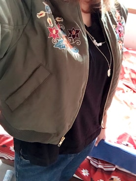 「アイテム（MA-1）」を使った、mrさん（レディース・170cm・20代）の秋コーディネート