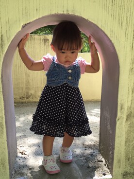 「MIKI HOUSE（ミキハウス）のアイテム（シューズ、ホワイト系）」を使った、yuiiさん（キッズ）の秋コーディネート