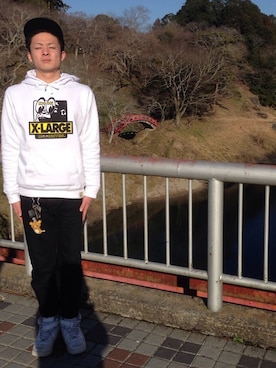 「アイテム（パーカー）」を使った、大猩猩(ゴリラ)さん（メンズ・171cm・20代）の冬コーディネート