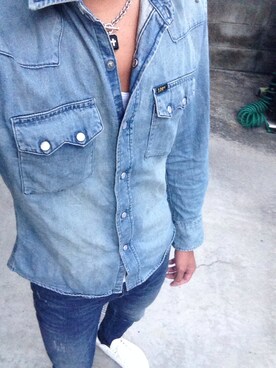「Lee（リー）のアイテム（シャツ/ブラウス、ブルー系）」を使った、Y.forestさん（メンズ・178cm）の春コーディネート