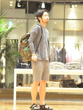 「AURALEE（オーラリー）のアイテム（パンツ）」を使った、BSHOPみなとみらいスタッフさん（メンズ・175cm）の春コーディネート