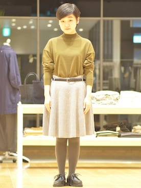 「iliann loeb（イリアンローヴ）のアイテム」を使った、BSHOPみなとみらいスタッフさん（レディース・151cm）の秋コーディネート