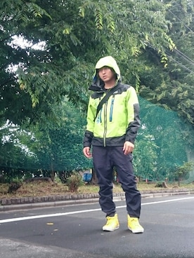 「アイテム（メッセンジャーバッグ、グリーン系）」を使った、ちゃずさん（メンズ・171cm）の春コーディネート