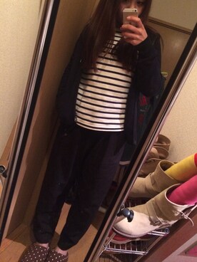 「UNIQLO（ユニクロ）のアイテム（Tシャツ/カットソー、ホワイト系）」を使った、はとぽっぽさん（レディース・158cm）の冬コーディネート
