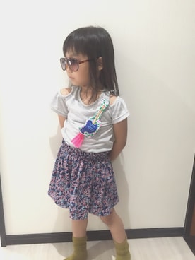 「コムサ」｜「アイテム（その他）」を使った、こっちんさん（キッズ・100cm）の夏コーディネート