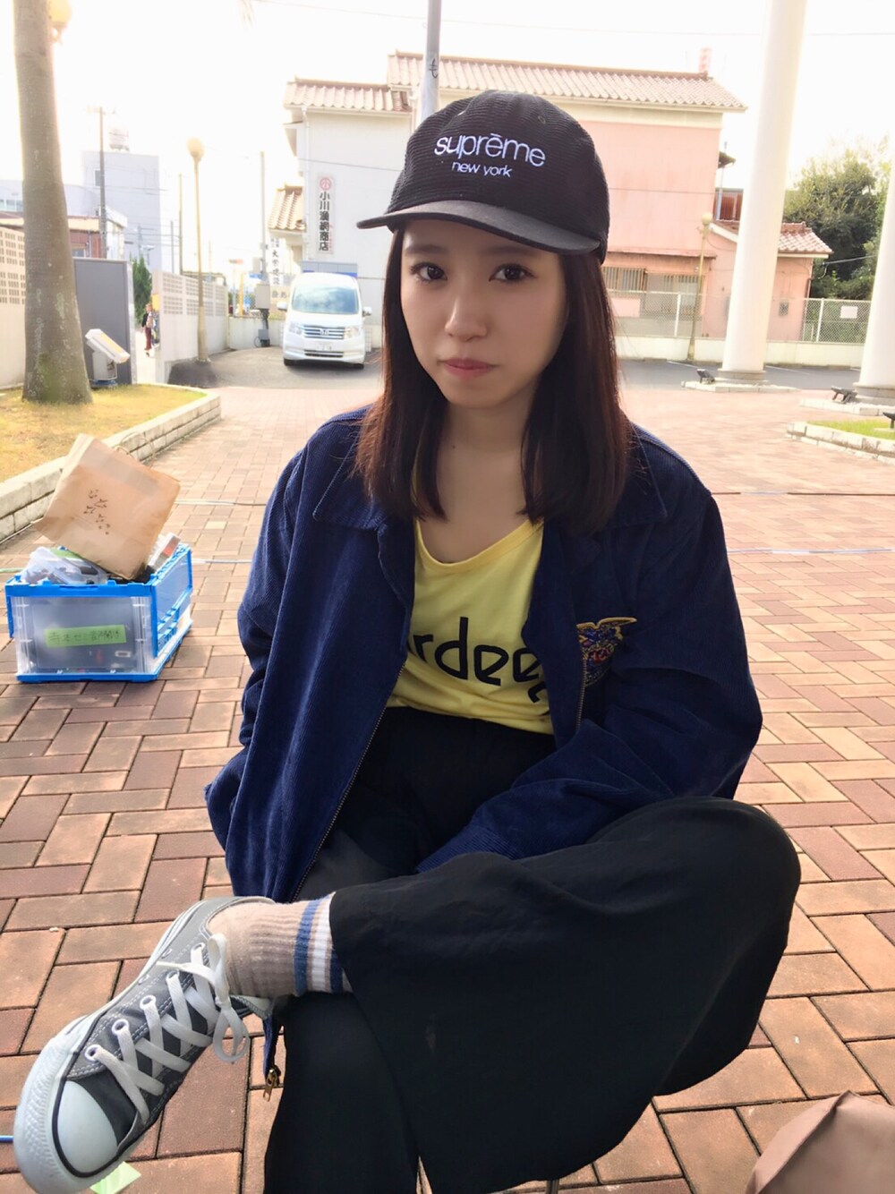 「ネイビー、ボーイッシュ、コンバース、古着、vintage、オトナカジュアル、休日スタイル、ラフ、秋のコーデ、ootd」｜「Supreme のアイテム（キャップ、ブラック系）」を使った、miさん（レディース・154cm）の秋コーディネートの1枚目の写真