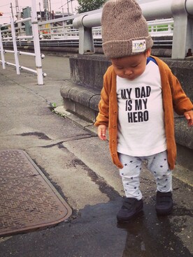 「ZARA KIDSのアイテム（Tシャツ/カットソー、ホワイト系）」を使った、ソランティさん（レディース）の秋コーディネート