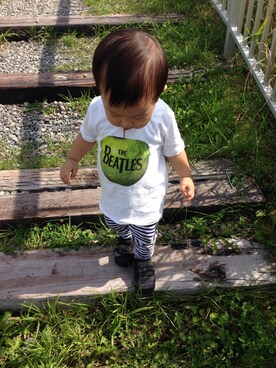 「ZARA（ザラ）のアイテム（Tシャツ/カットソー、ホワイト系）」を使った、ソランティさん（レディース）の秋コーディネート