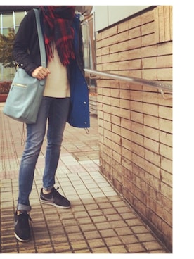 「アイテム（マウンテンパーカー、ブルー系）」を使った、ようこさん（レディース・164cm）の冬コーディネート