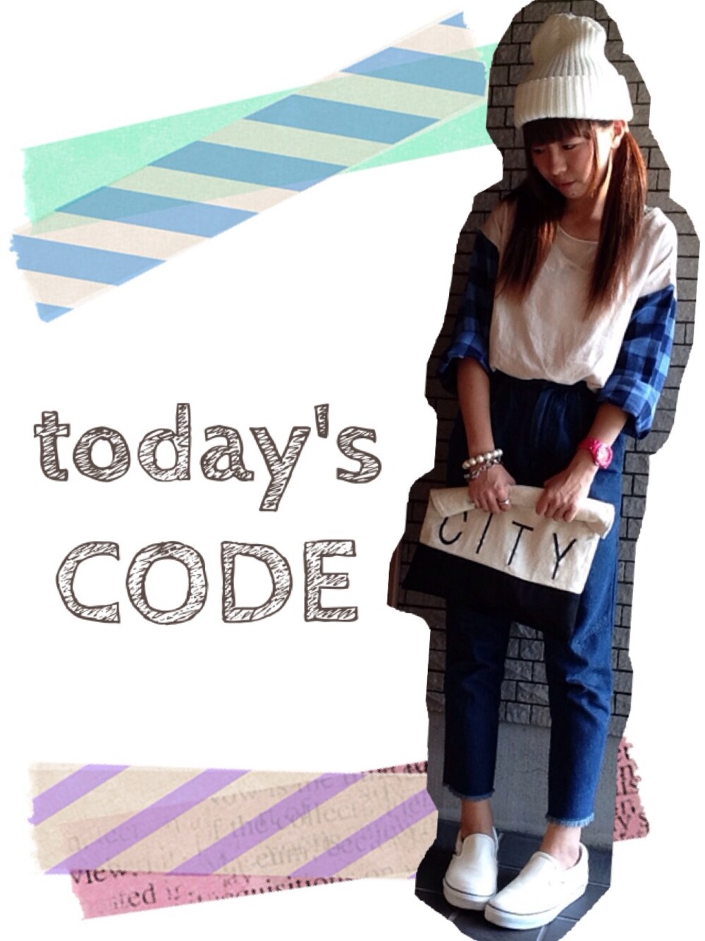 ベージュ系のシャツ/ブラウス、ブルー系のデニムパンツ、ホワイト系のスニーカーを着用したレディースの秋コーディネートの1枚目の写真