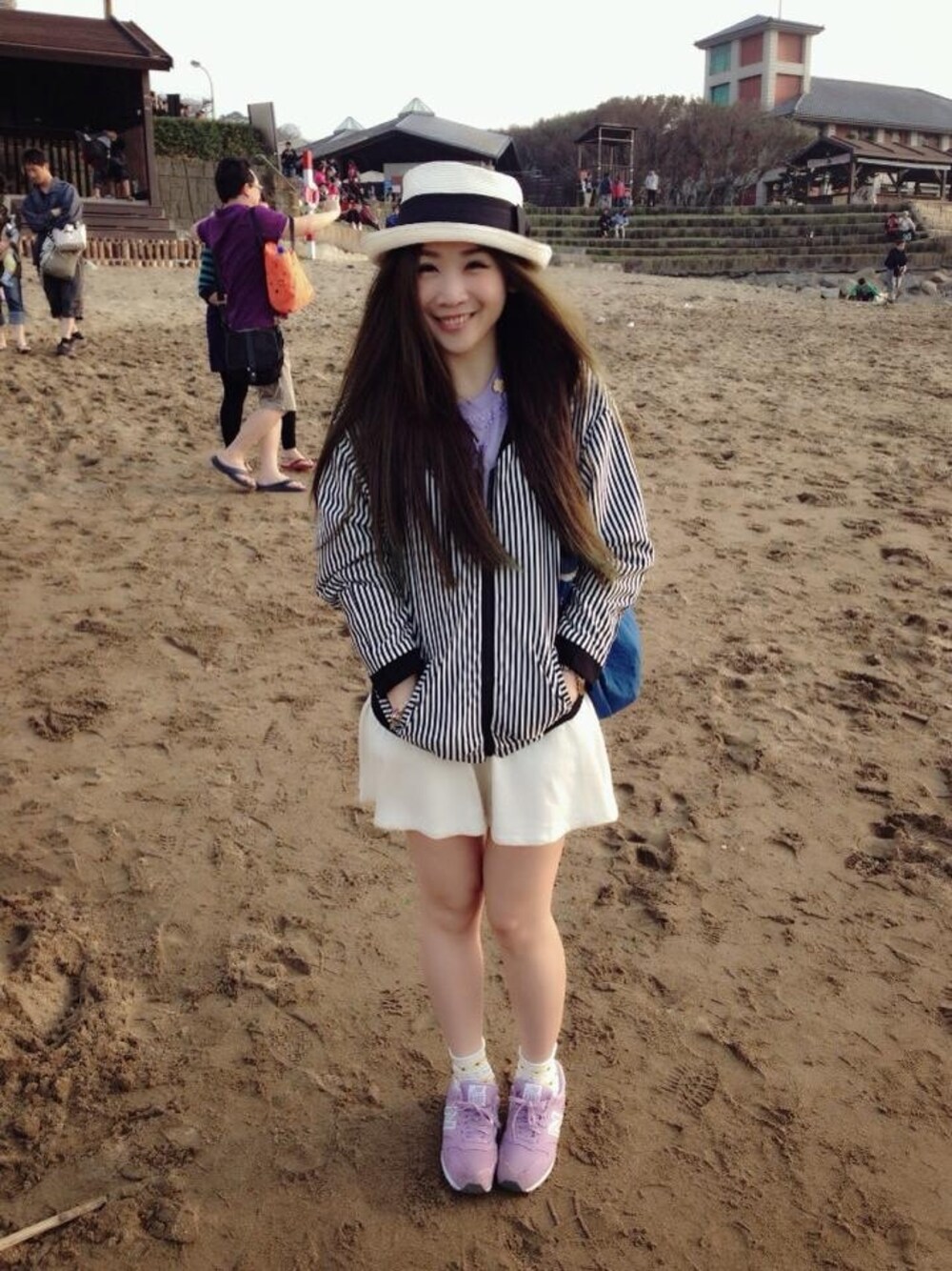 「New Balance、Lily Brown、靴下屋、disney、hat、jouetie、white、stripe、E hyphen world gallary、purple」｜「E hyphen world galleryの白藤帽（キャップ、ホワイト系）」を使った、Zooeyさん（レディース・164cm）の夏コーディネートの1枚目の写真