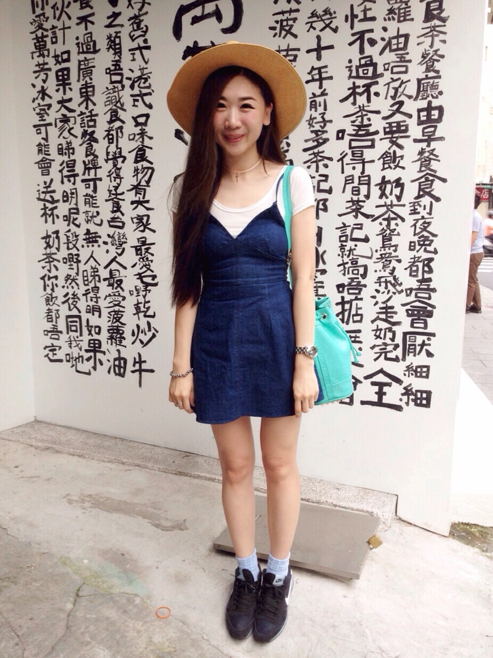 「denim、onepiece、snidel、tutuanna、NIKE、JOYRICH、MARC BY MARC JACOBS、Mila Owen、tiffany&co、merry jenny」｜「NIKEのNIKE（スニーカー、ブラック系）」を使った、Zooeyさん（レディース・164cm）の夏コーディネートの1枚目の写真