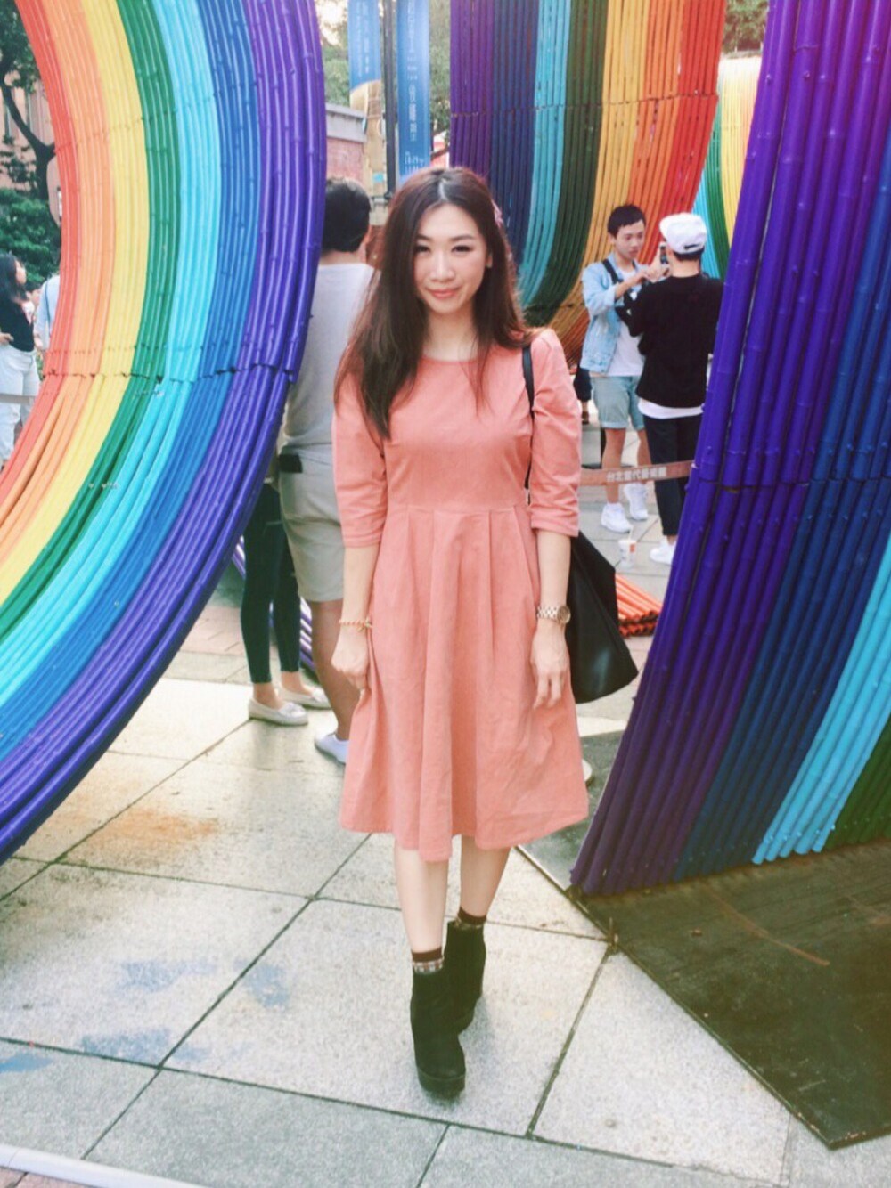 「ootd、outfit、rainbow、Installation art、Taiwan、date style♡、art museum、LEPSIM LOWRYS FARM、LEBECCA boutique、KBF」｜「LEBECCA boutiqueのLEBECCA boutique（ドレス、ピンク系）」を使った、Zooeyさん（レディース・164cm）の秋コーディネートの1枚目の写真