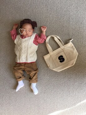 「OSHKOSH（オシュコシュ）のアイテム（ベスト）」を使った、Sa〜chanさん（キッズ・70cm）の秋コーディネート