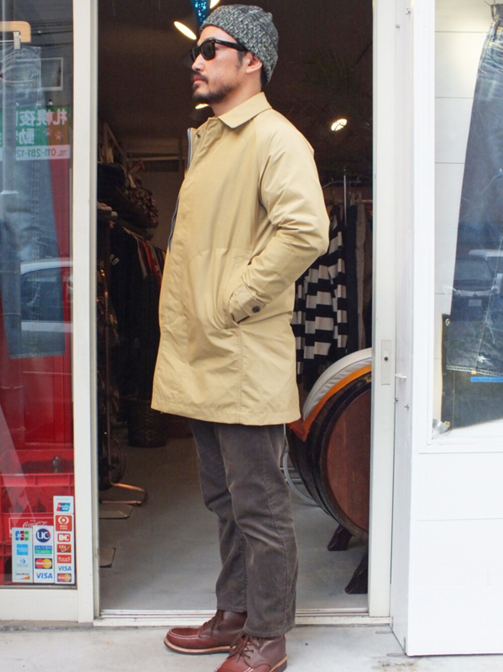 「コーデュロイパンツ、シエラデザインズ、レイバン、ray ban、STANDARD CALIFORNIA、SIERRA DESIGNS、ヘルスニット、519、スタンダードカルフォルニア、healthknit」｜「STANDARD CALIFORNIA COTTON CABLE MIX WATCH CAP（ニットキャップ/ビーニー、ブルー系）」を使った、Ryutaro Fujitaさん（メンズ・168cm）の秋コーディネートの1枚目の写真