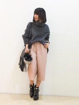 「アイテム（チャーム）」を使った、Narcissus-japanさん（レディース・160cm）の秋コーディネート