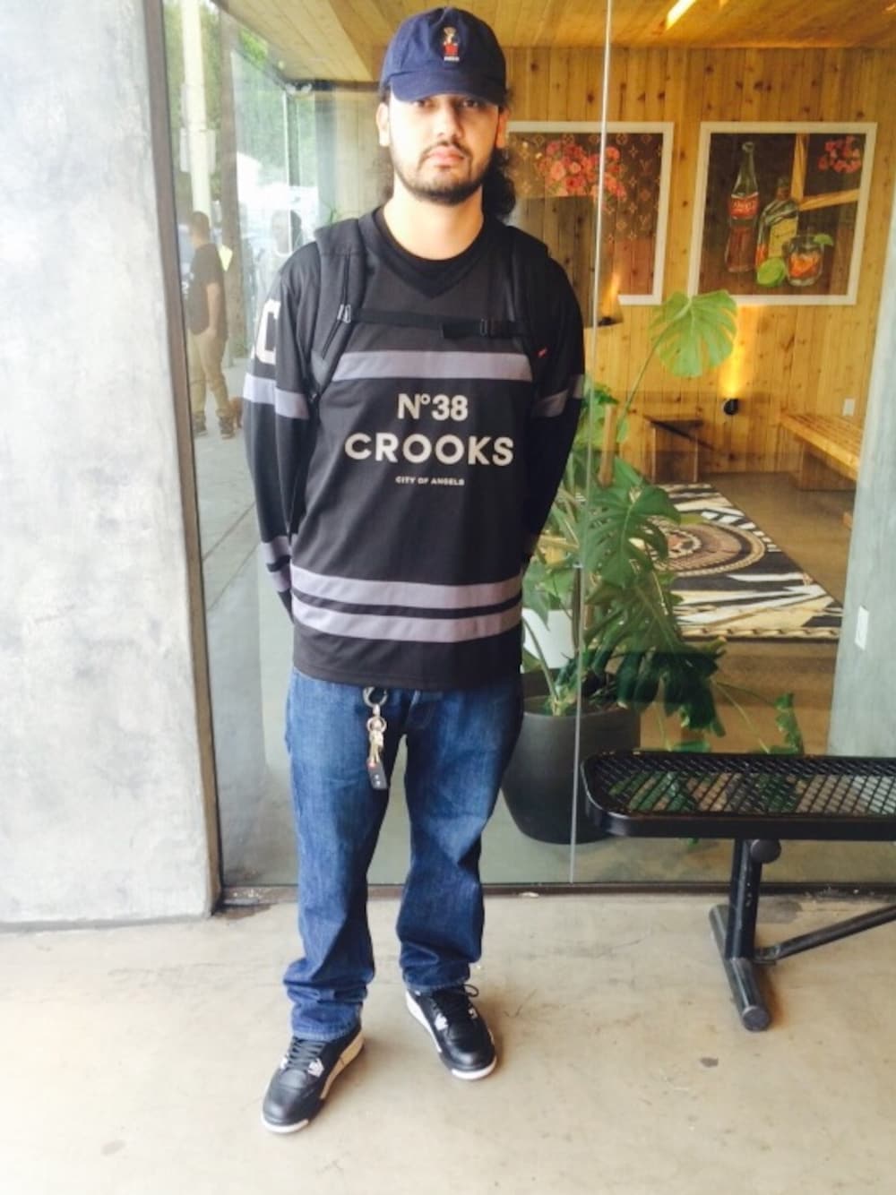 「POLO、CROOKS&CASTLES、Jordan、supreme」｜「Crooks&Castlesのアイテム（ジャージ、ブラック系）」を使った、Ceason Fucileさん（メンズ・168cm）の冬コーディネートの1枚目の写真