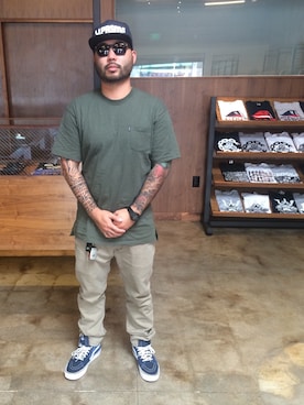 「CROOKS&CASTLES」｜Ceason Fucileさん（メンズ・168cm）の冬コーディネート