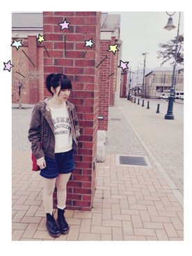 「NICE CLAUP（ナイスクラップ）のアイテム（ミリタリージャケット）」を使った、サキさん（レディース・161cm）の春コーディネート