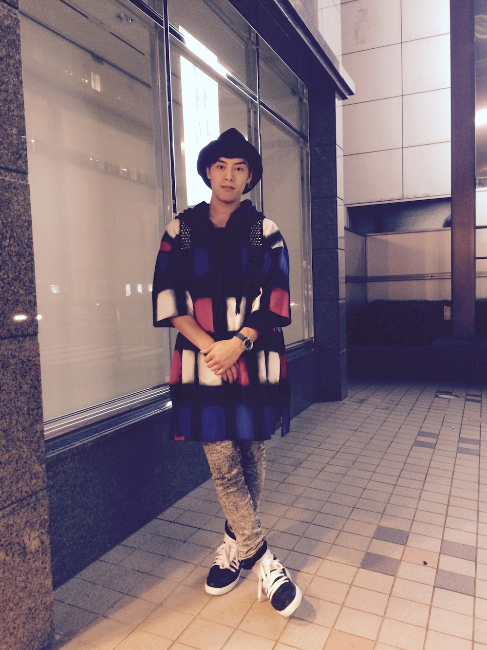 「ISSEY MIYAKEのアイテム（トップス、その他）」を使った、前田将崇さん（メンズ・178cm）の秋コーディネートの1枚目の写真