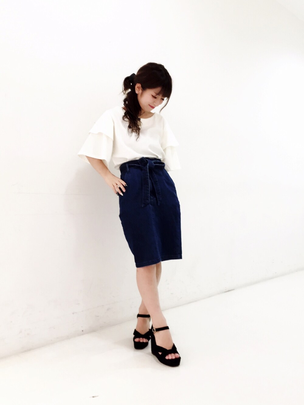 「タイトルスカート、デニム、シンプル」｜「CECIL McBEEのアイテム（デニムスカート、ブルー系）」を使った、きゃろさん（レディース・145cm）の夏コーディネートの1枚目の写真