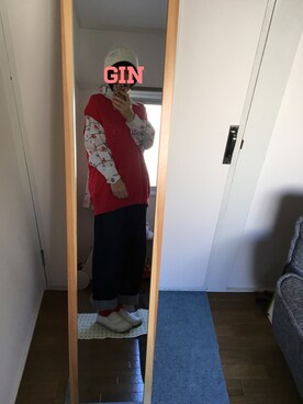 「アイテム（ベスト、レッド系）」を使った、Ginさん（レディース・159cm）の秋コーディネート