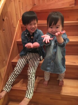 「ストライプパンツ」｜「アイテム（シャツワンピース）」を使った、hmyさん（キッズ・70cm）の春コーディネート