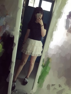 「Calvin Klein（カルバン・クライン）のアイテム（Tシャツ/カットソー、ブラック系）」を使った、鹅妹子婴さん（レディース・158cm）の春コーディネート