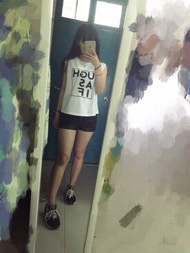 「NEW BALANCE（ニューバランス）のアイテム（スニーカー、ブラック系）」を使った、鹅妹子婴さん（レディース・158cm）の春コーディネート