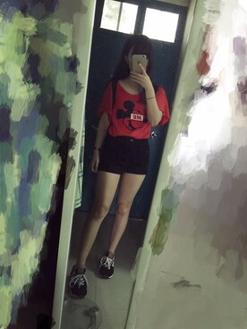 「NEW BALANCE（ニューバランス）のアイテム（スニーカー、ブラック系）」を使った、鹅妹子婴さん（レディース・158cm）の春コーディネート