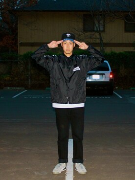 「Levi's（リーバイス）のLEVI'S BANDANA（マフラー、その他）」を使った、Joeさん（メンズ・178cm）の冬コーディネート