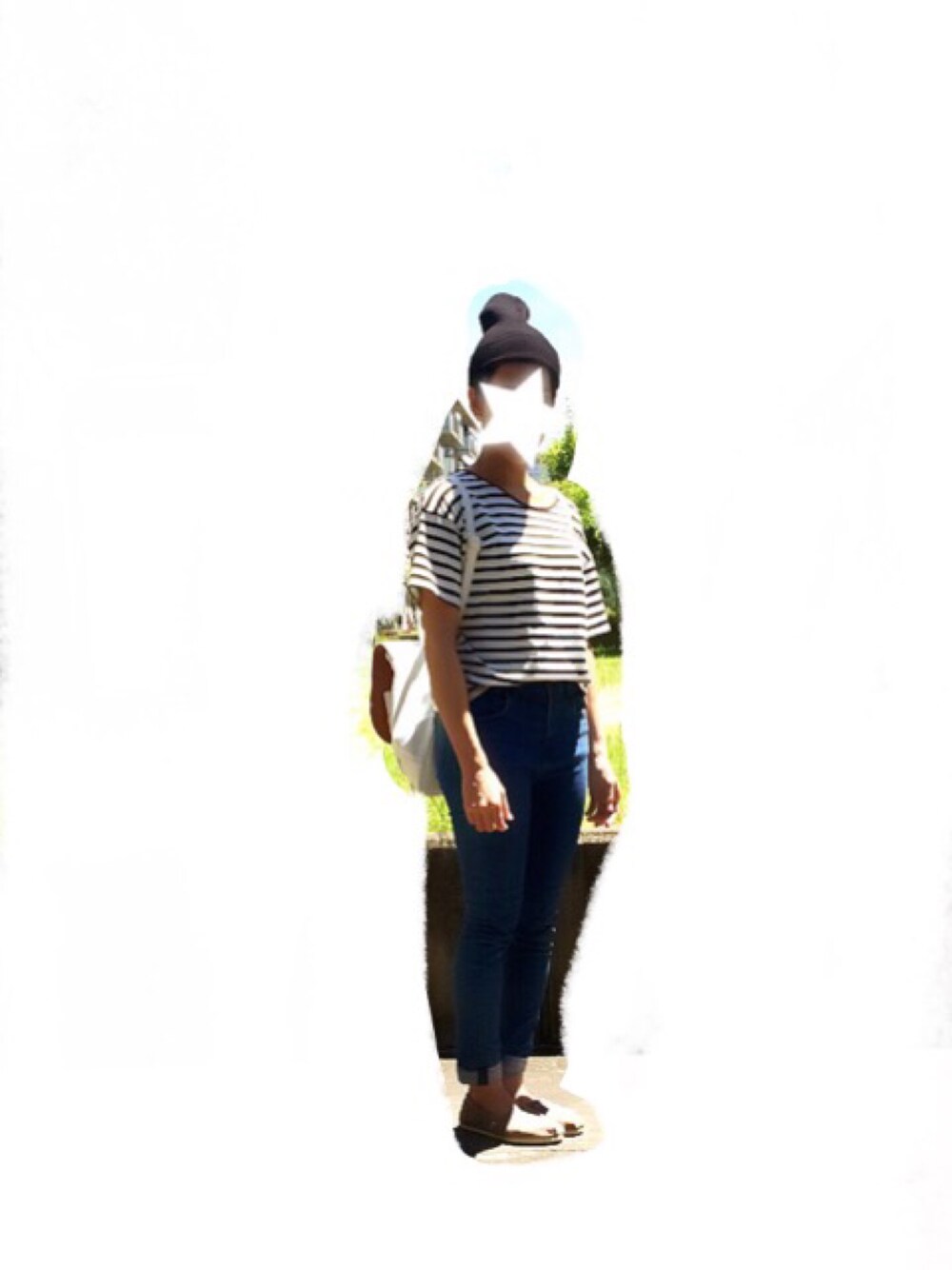 「シンプル、ボーダー、ニット帽、ラフ」｜「Green　Parksのアイテム（Tシャツ/カットソー、ホワイト系）」を使った、na_yさん（レディース・150cm）の夏コーディネートの1枚目の写真