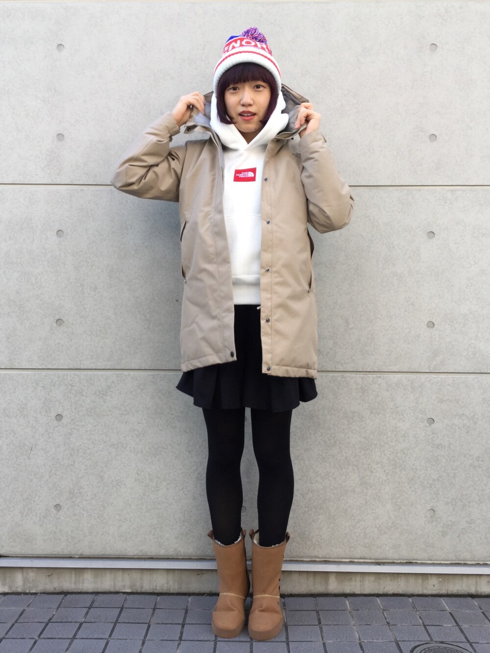 「THE NORTH FACE、THE NORTH FACE 3、outdoor、ダウンコート、ビーニー、ニット帽」｜「THE NORTH FACEのアイテム（ブーツ、ブラウン系）」を使った、natsuさん（レディース・161cm）の秋コーディネートの1枚目の写真