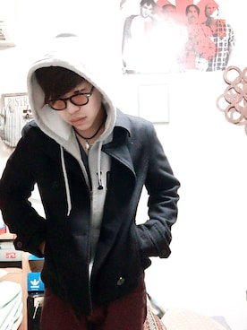 「チョーカー」｜「アイテム（ピーコート）」を使った、うぃんぐーさん（メンズ・165cm）の冬コーディネート