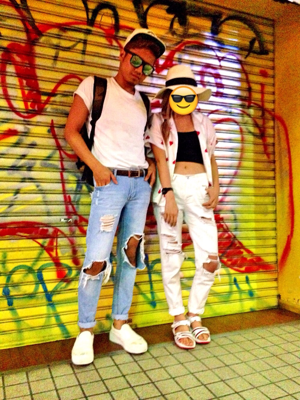 「パジャマ、パジャマシャツ、ハート、ダメージデニムパンツ、ハット、おそろいコーデ」｜「FOREVER 21のアイテム（シャツ/ブラウス、ホワイト系）」を使った、RINAさん（レディース・157cm）の夏コーディネートの1枚目の写真