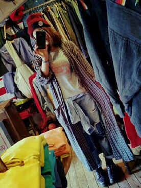 「VINTAGE（ヴィンテージ）のアイテム（トップス、グレー系）」を使った、Mao さん（レディース・166cm）の秋コーディネート