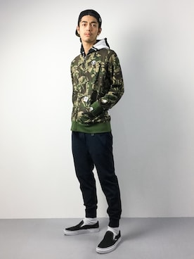 「A BATHING APE（アベイシングエイプ）のNYC LOGO SNAP BACK CAP（キャップ）」を使った、ryuto irieさん（メンズ・176cm）の夏コーディネート