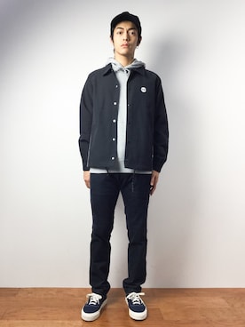 「CHARI&CO（チャリアンドコー）のCHARI&CO for Keith Haring / サイド パネル コーチジャケット（ブルゾン）」を使った、ryuto irieさん（メンズ・176cm）の秋コーディネート