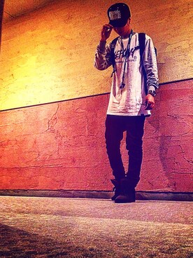 YOSHℹ︎さんのコーディネート