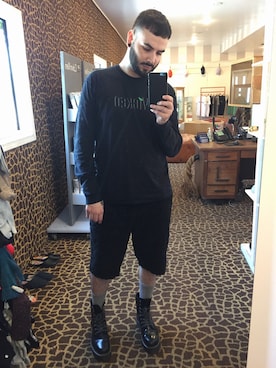「US RAGS（ユーエスラグス）のアイテム（パンツ）」を使った、Jorge Contrerasさん（メンズ・180cm）の夏コーディネート