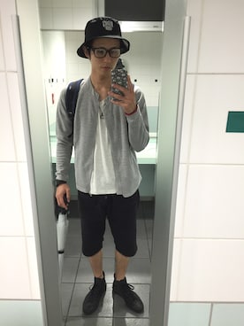「RUDIE'S（ルーディーズ）のアイテム（ハット、ブラック系）」を使った、tAku  吉岡さん（メンズ・175cm）の冬コーディネート