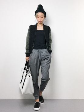 「TIENS ecoute（ティアンエクート）のアイテム（MA-1）」を使った、COLLENTE(yuco)さん（レディース・168cm）の秋コーディネート