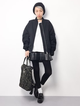 「OSMOSIS（オズモーシス）のアイテム（ブルゾン）」を使った、COLLENTE(yuco)さん（レディース・168cm）の秋コーディネート